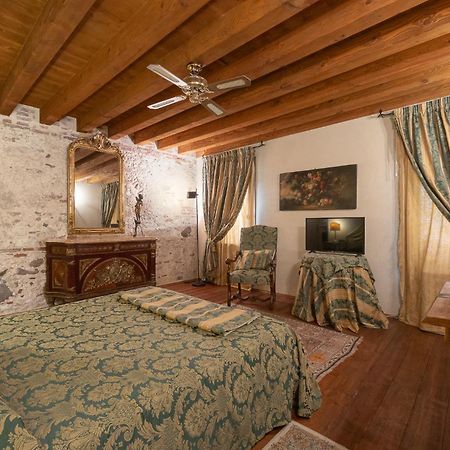 Locanda La Corte Dei Galli Carre Экстерьер фото