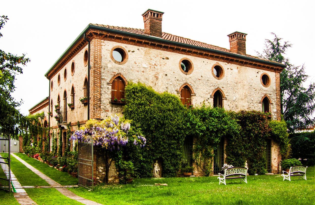 Locanda La Corte Dei Galli Carre Экстерьер фото